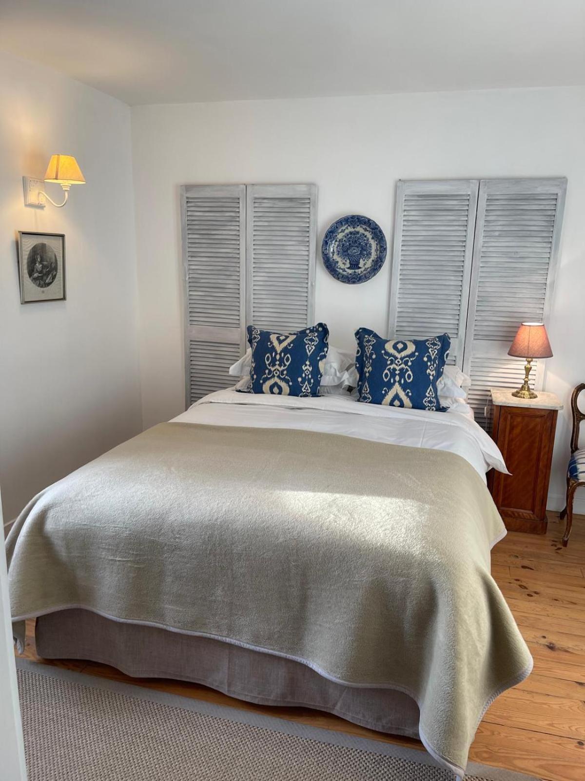 ルブレサック Manoir De Rieuzal Bed & Breakfast エクステリア 写真