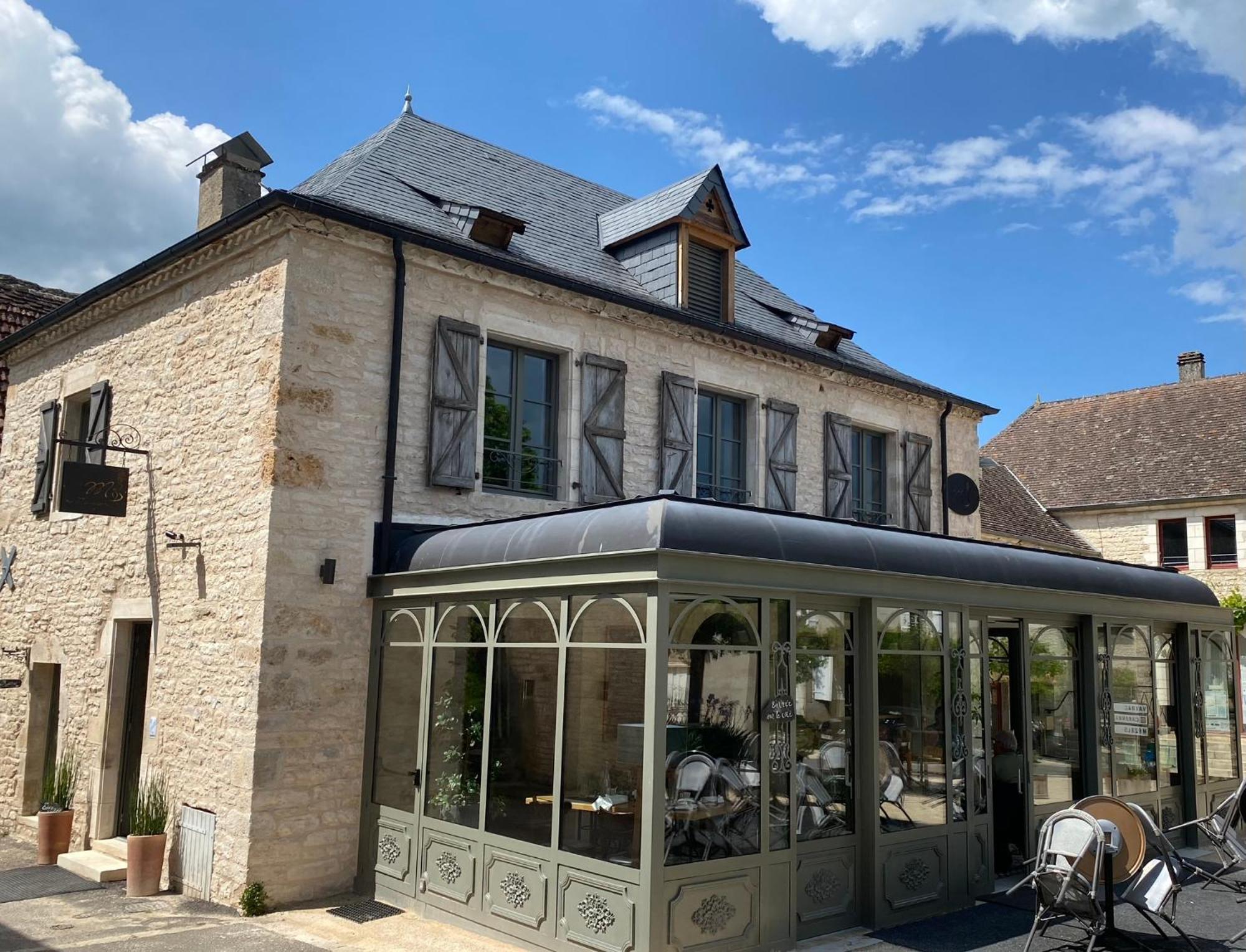 ルブレサック Manoir De Rieuzal Bed & Breakfast エクステリア 写真