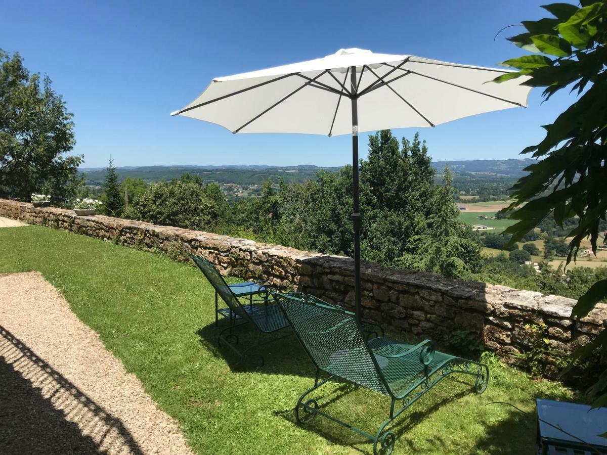 ルブレサック Manoir De Rieuzal Bed & Breakfast エクステリア 写真