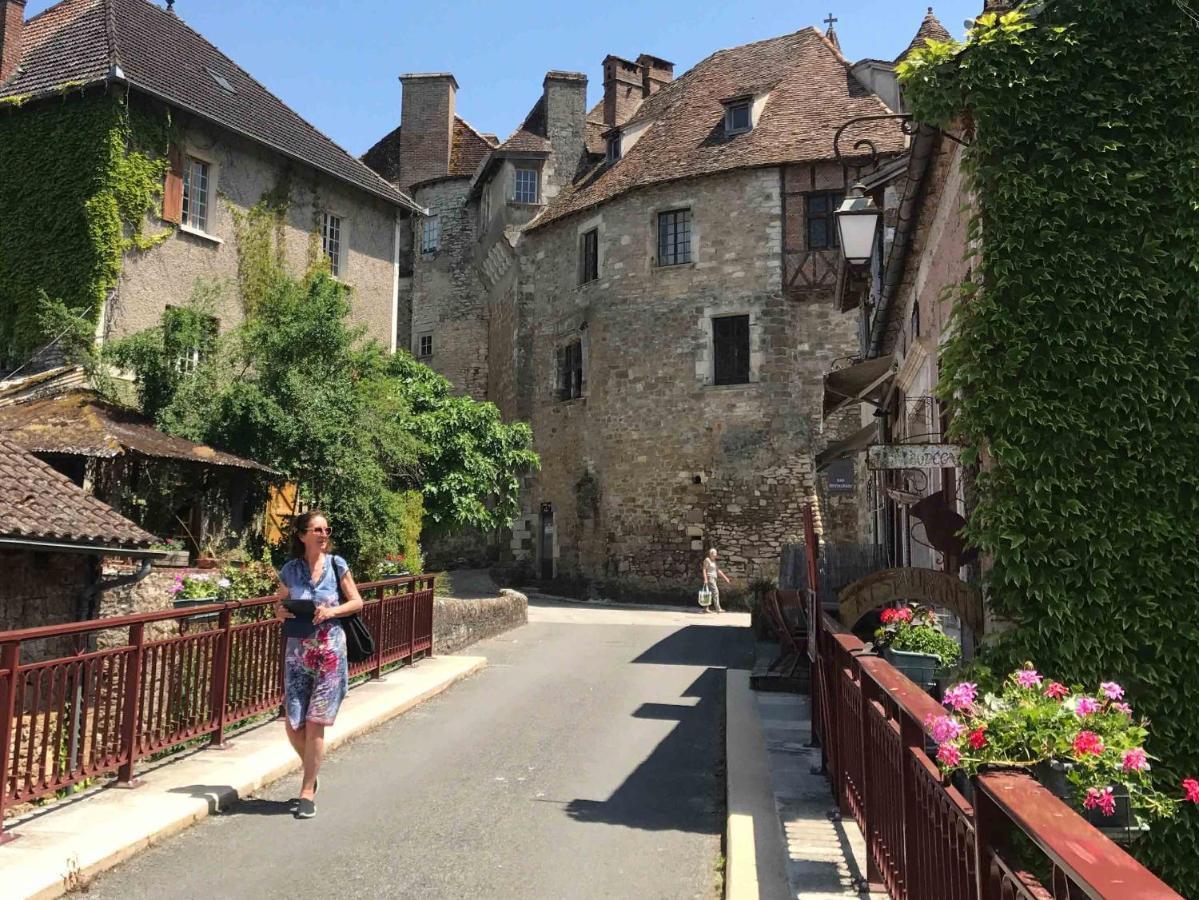 ルブレサック Manoir De Rieuzal Bed & Breakfast エクステリア 写真